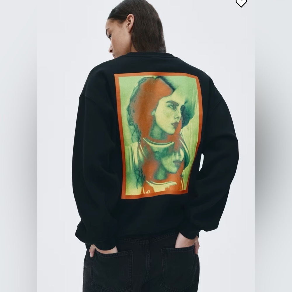 H&M Divided Billie Eilish oversized crewneck sweatshirt with face graphic NWT XS